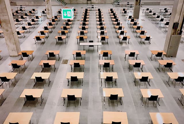 اطلاعیه آغاز به کار آزمون استخدام بخش خصوصی ۱۴۰۴